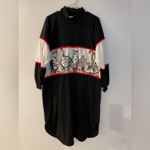 Vintage Kittens Brand Playful cats with red yarn sweatshirt Nightgown Nightshirt